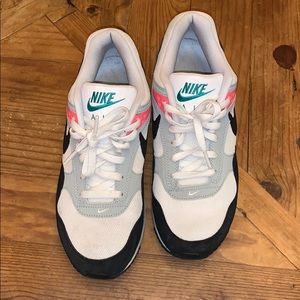 Women’s Nike Airmax